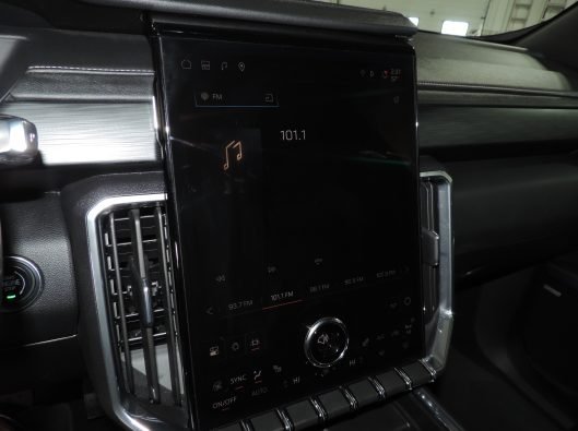 2025 GMC Acadia Elevatoin 043