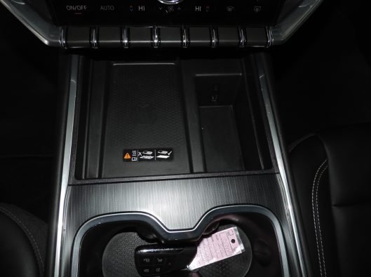 2025 GMC Acadia Elevatoin 046