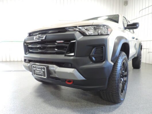 2023 Chev Colorado TrailBoss Tan 010