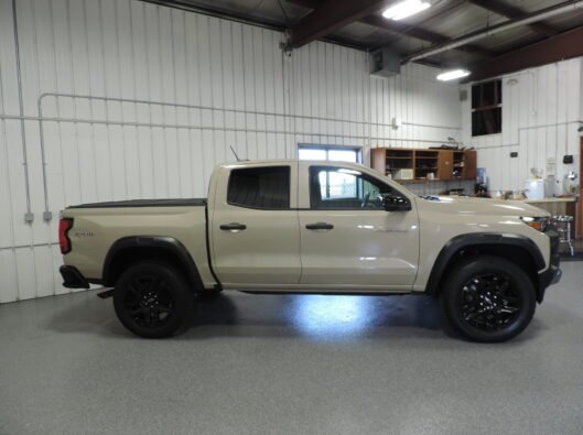 2023 Chev Colorado TrailBoss Tan 013