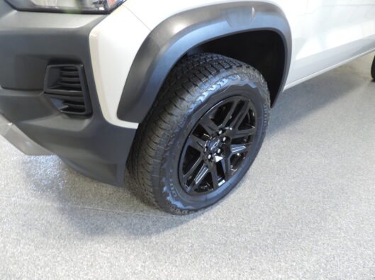 2023 Chev Colorado TrailBoss Tan 017