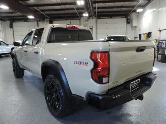 2023 Chev Colorado TrailBoss Tan 021