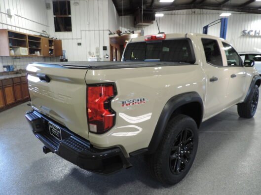 2023 Chev Colorado TrailBoss Tan 022