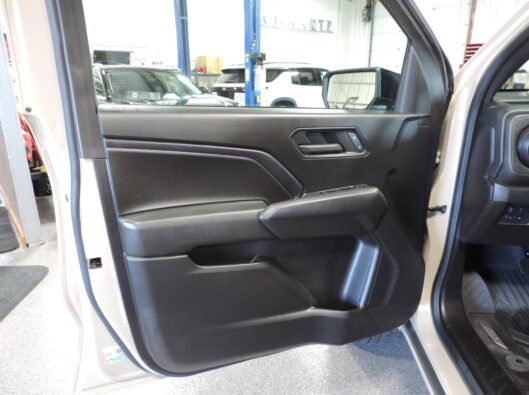 2023 Chev Colorado TrailBoss Tan 036