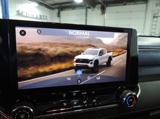 2023 Chev Colorado TrailBoss Tan 048