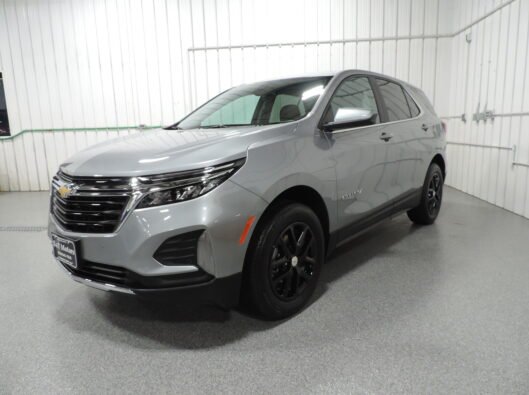 2023 Chev Equinox Gray 002