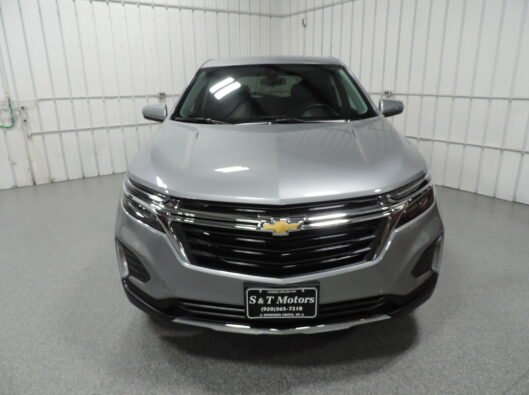2023 Chev Equinox Gray 005