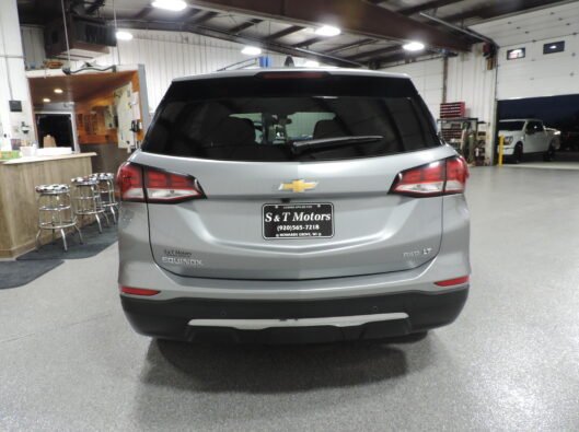 2023 Chev Equinox Gray 018