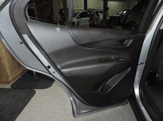 2023 Chev Equinox Gray 029