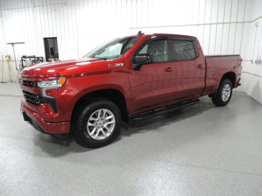 2023 Chevrolet Silverado Burgandy 004