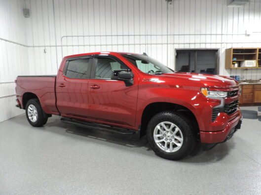 2023 Chevrolet Silverado Burgandy 010