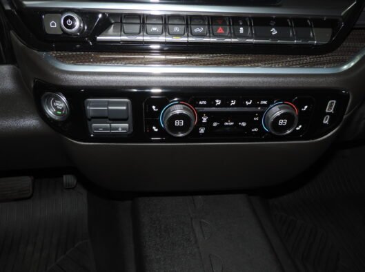 2023 Chevrolet Silverado Burgandy 042