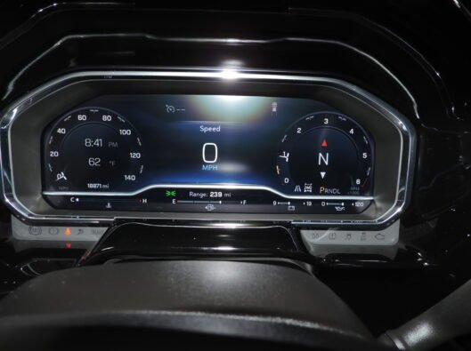 2023 Chevrolet Silverado Burgandy 045