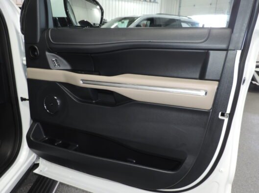 2023 Ford Expedition Limited 025
