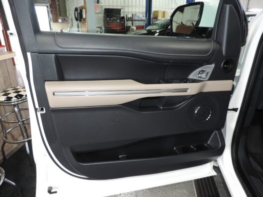 2023 Ford Expedition Limited 040