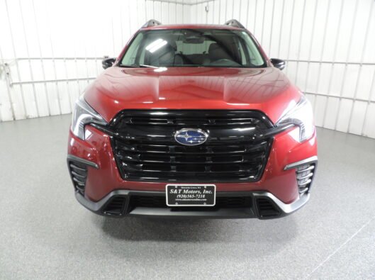 2023 Subaru Ascent Burgandy 005