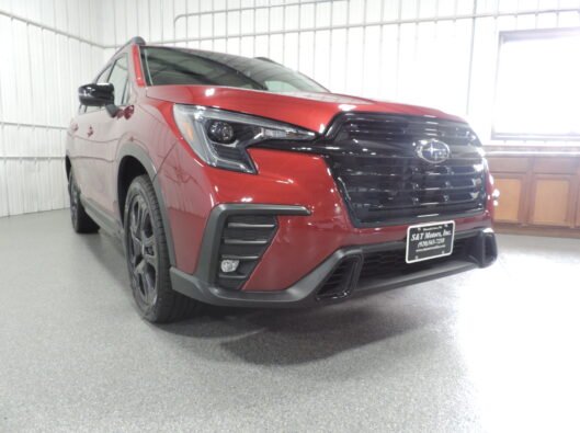 2023 Subaru Ascent Burgandy 007