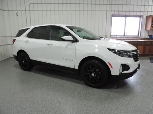 2024 Chev Equinox White AWD 009
