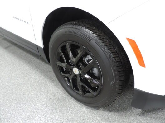 2024 Chev Equinox White AWD 011