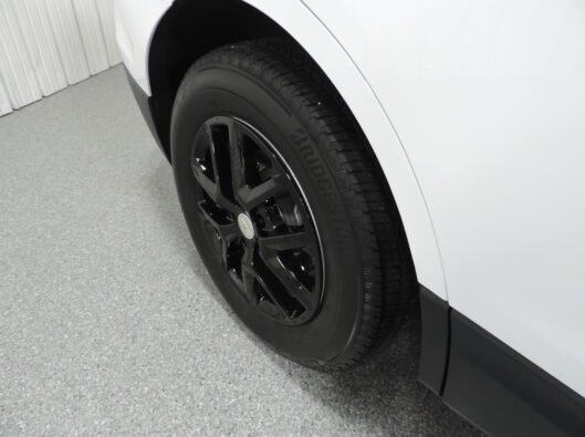 2024 Chev Equinox White AWD 012