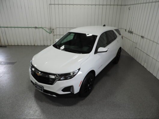 2024 Chev Equinox White AWD 015