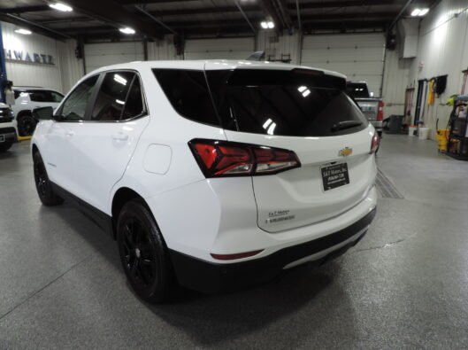 2024 Chev Equinox White AWD 017