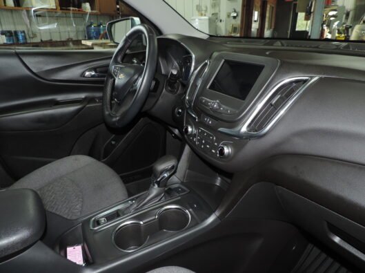 2024 Chev Equinox White AWD 022