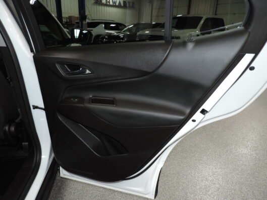 2024 Chev Equinox White AWD 023