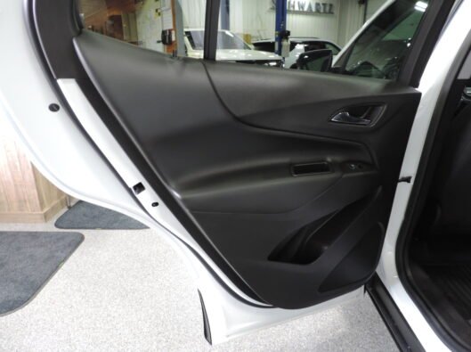 2024 Chev Equinox White AWD 030