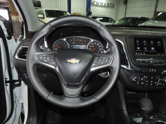 2024 Chev Equinox White AWD 037