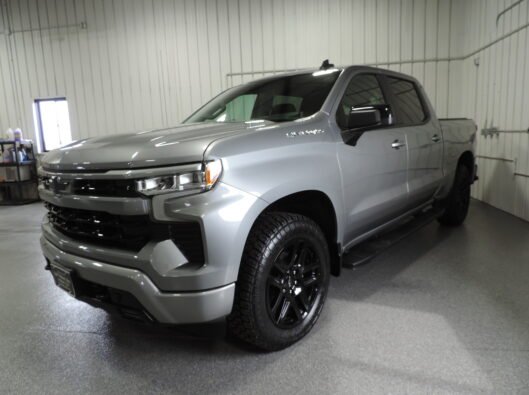 2024 Chev Silverado Duramax Gray 002