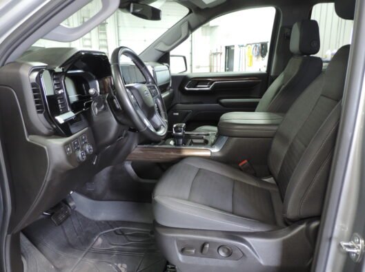 2024 Chev Silverado Duramax Gray 038