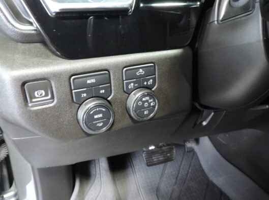 2024 Chev Silverado Duramax Gray 039