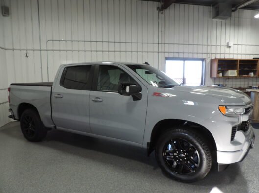 2024 Chevrolet Silverado Slate Gray 010
