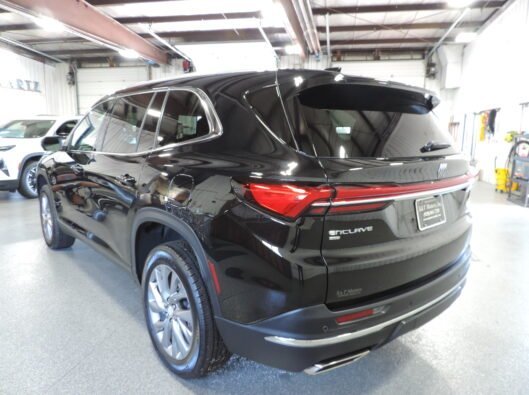 2025 Buick Enclave Black 020