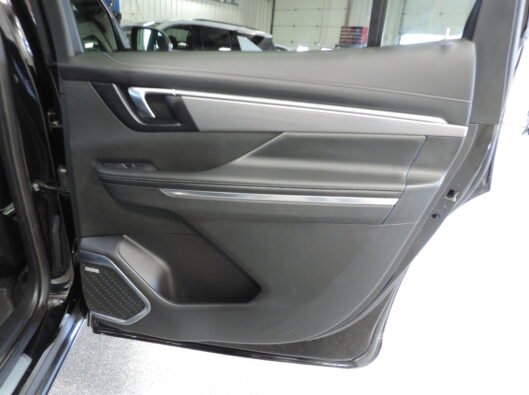 2025 Buick Enclave Black 027