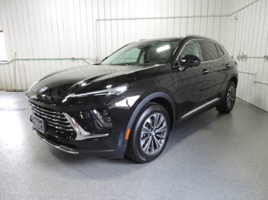 2025 Buick Envision Black 002