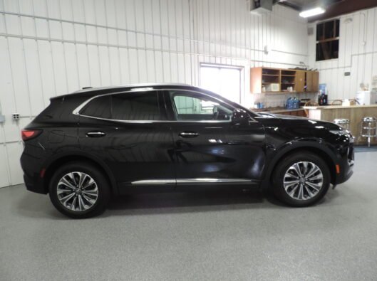 2025 Buick Envision Black 012
