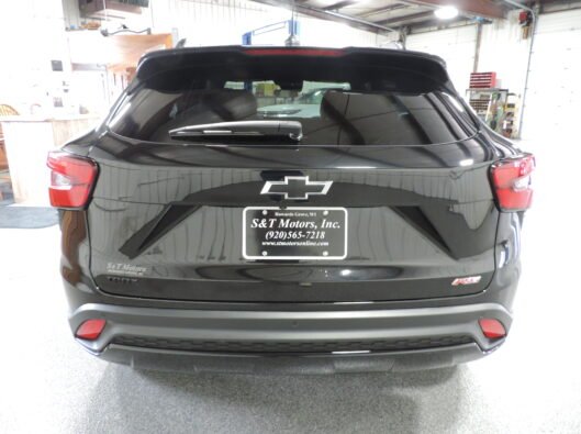 2025 Chev Trax RS Black 017