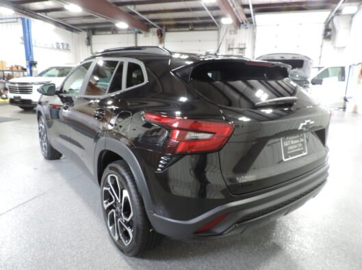 2025 Chev Trax RS Black 018