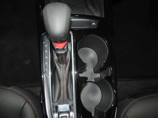 2025 Chev Trax RS Black 035