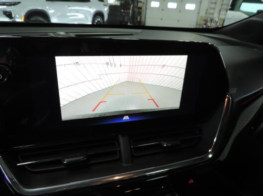 2025 Chev Trax RS Black 040