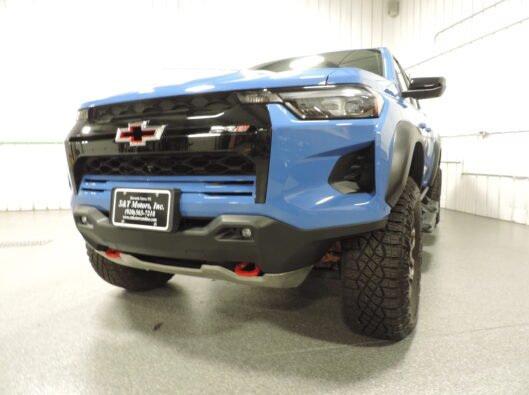 2025 Chevrolet Colorado ZR2 010