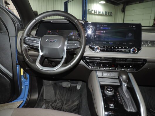 2025 Chevrolet Colorado ZR2 048