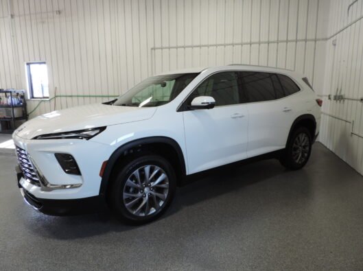 2025Buick Enclave White 003