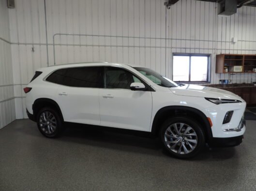 2025Buick Enclave White 010