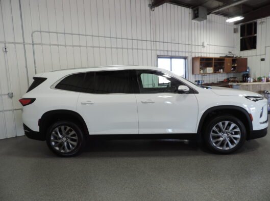 2025Buick Enclave White 011