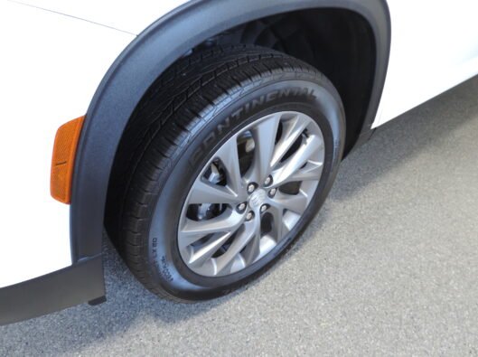 2025Buick Enclave White 014