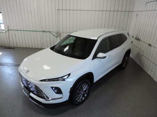 2025Buick Enclave White 016