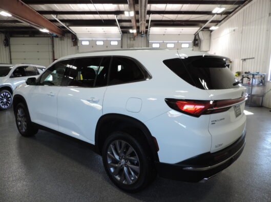 2025Buick Enclave White 019